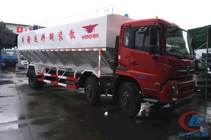 <b>东风天锦小三轴饲料车|15吨饲料罐车</b>