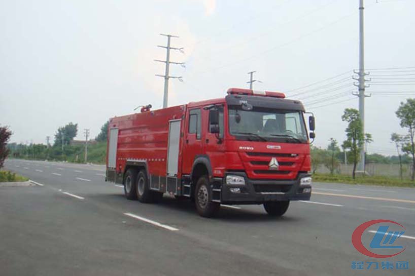 湖北程力重汽豪沃双桥水罐消防车