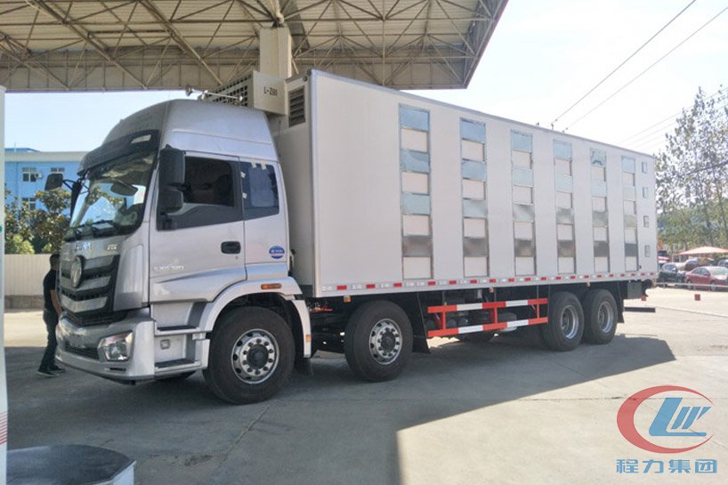 欧曼9米6运猪车,畜禽运输车